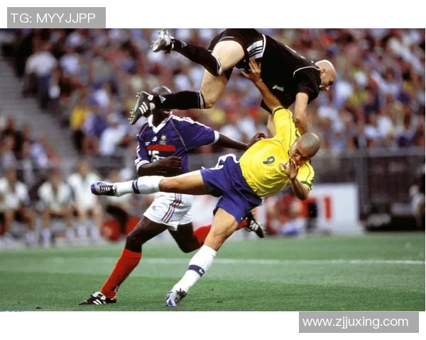 十几年基础锻炼助力突破 他是如何成为足坛巨星的故事