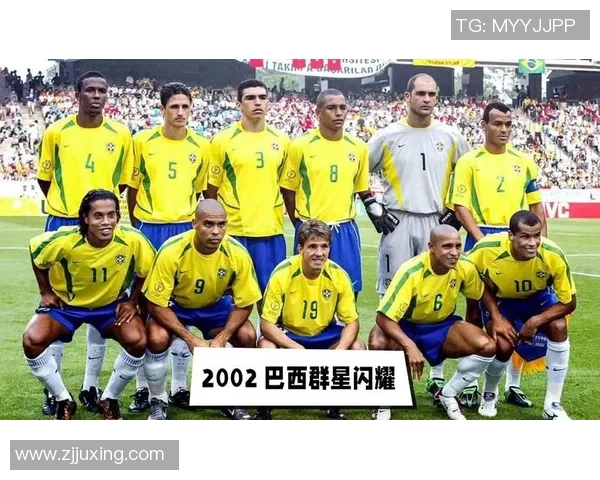 璀璨星光照亮赛场 足球壁纸展现球星风采与荣耀