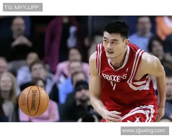 篮球巨星热爱足球梦想两界驰骋跨界运动员挑战自我极限