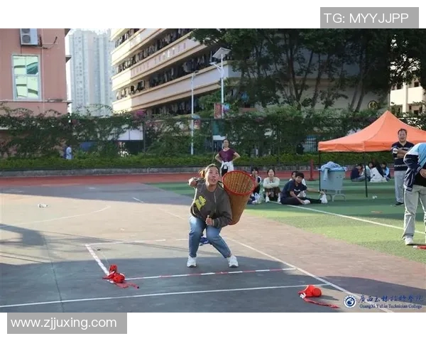 小球星足球梦：从青少年训练到职业赛场的成长之路